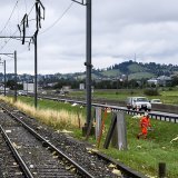 Si les trains circulent à nouveau entre La Chaux-de-Fonds et St-Imier, ceux à destination du Locle ne le pourront pas avant le 14 août, ici la gare du Crêt-du-Locle, selon un nouvel état des lieux transmis par les CFF.